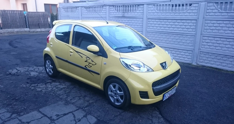 Peugeot 107 cena 11850 przebieg: 183000, rok produkcji 2009 z Tarnów małe 742